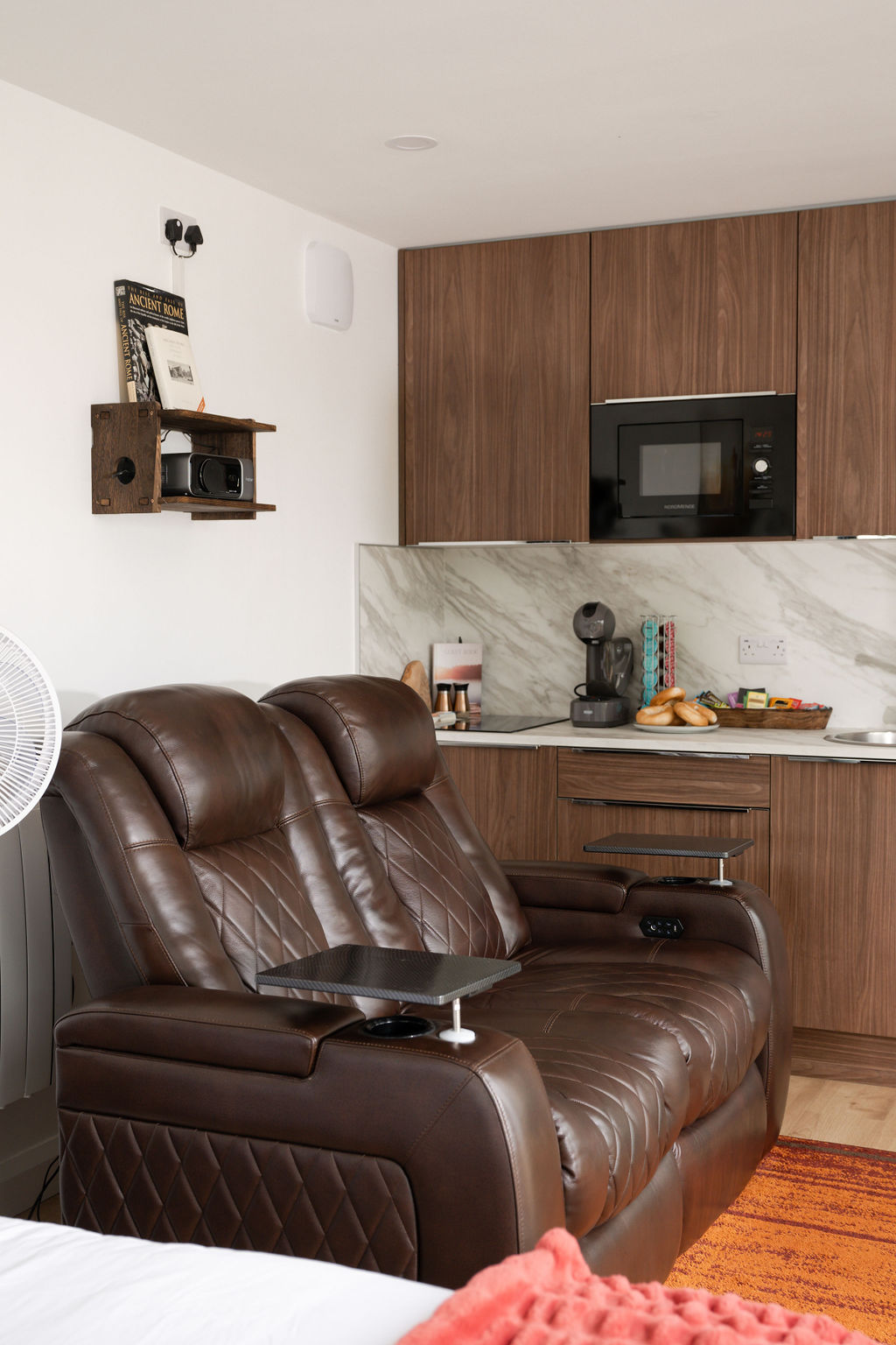 Equipped kitchenette and reclining seats
